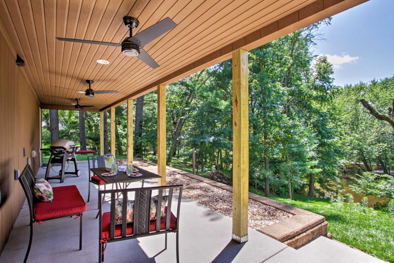 Riversong Waterfront La Crosse Home With Dock Exterior photo
